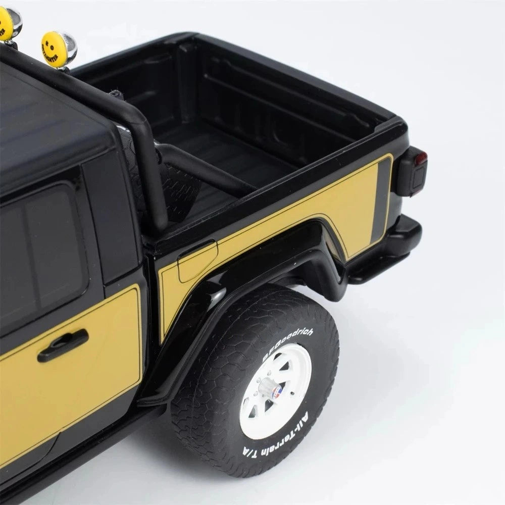 [GT Spirit] 1:18 Jeep 2021 Gladiator Honcho nero modellino di auto resina