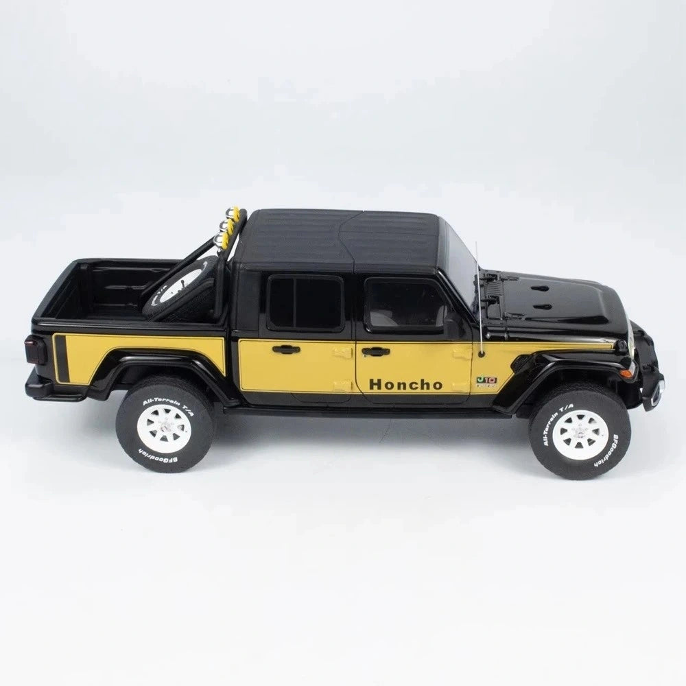 [GT Spirit] 1:18 Jeep 2021 Gladiator Honcho Black Model Car Resin