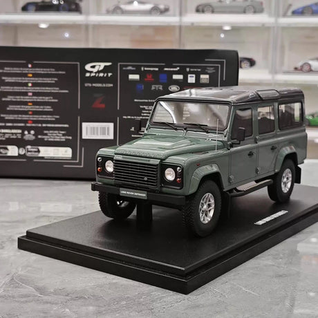 [GT Spirit] 1:18 Land Rover 2016 Defender 110 groen modelauto Hars