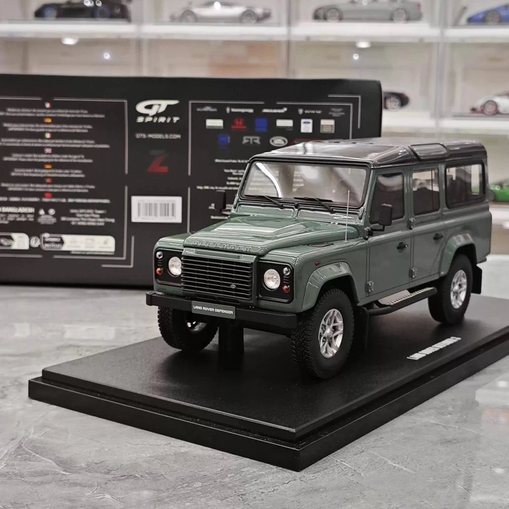 [GT Spirit] 1:18 Land Rover 2016 Defender 110 Green Model Car Resin