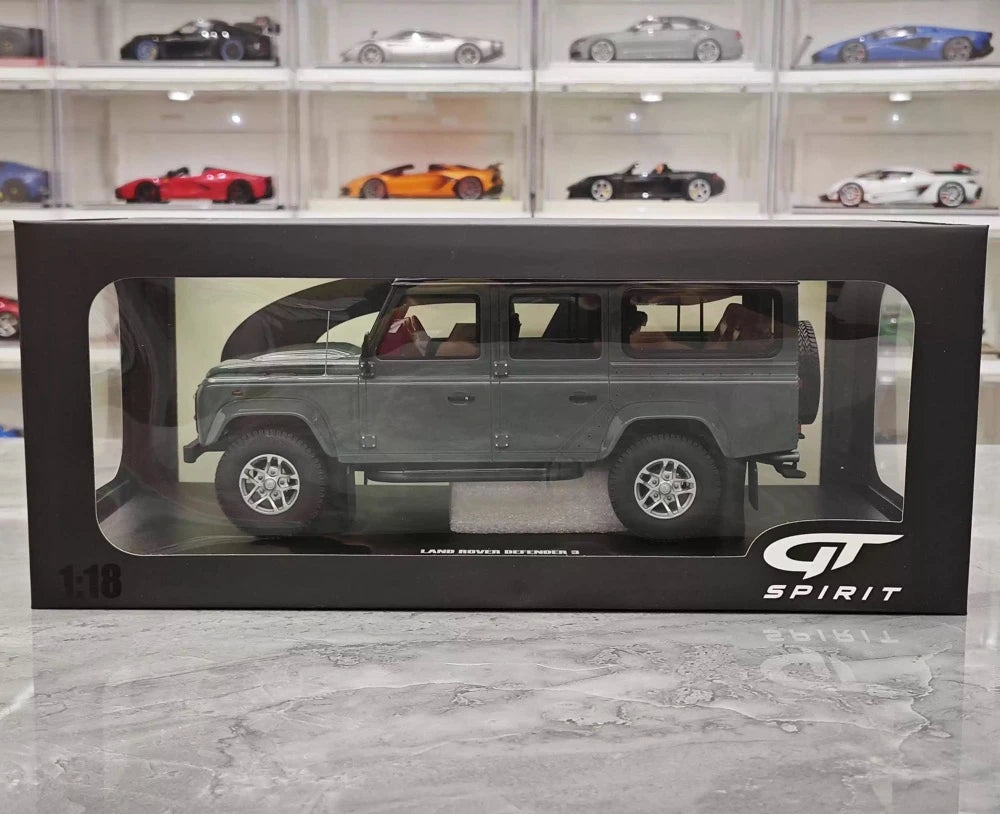 [GT Spirit] 1:18 Land Rover 2016 Defender 110 Green Model Car Resin
