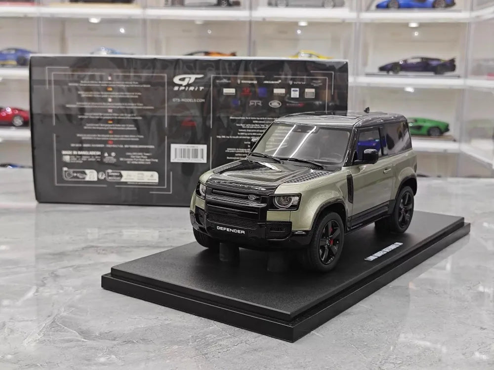 [GT Spirit] 1:18 Land Rover 2020 Defender P400 グリーン モデルカー レジン