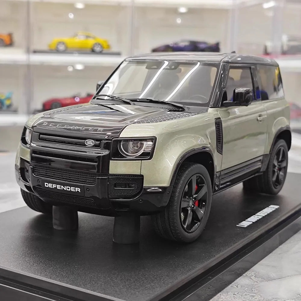 [GT Spirit] 1:18 Land Rover 2020 Defender P400 グリーン モデルカー レジン