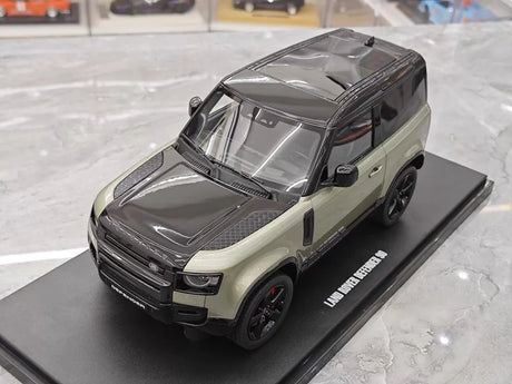 [GT Spirit] 1:18 Land Rover 2020 Defender P400 Green Model Car Resin
