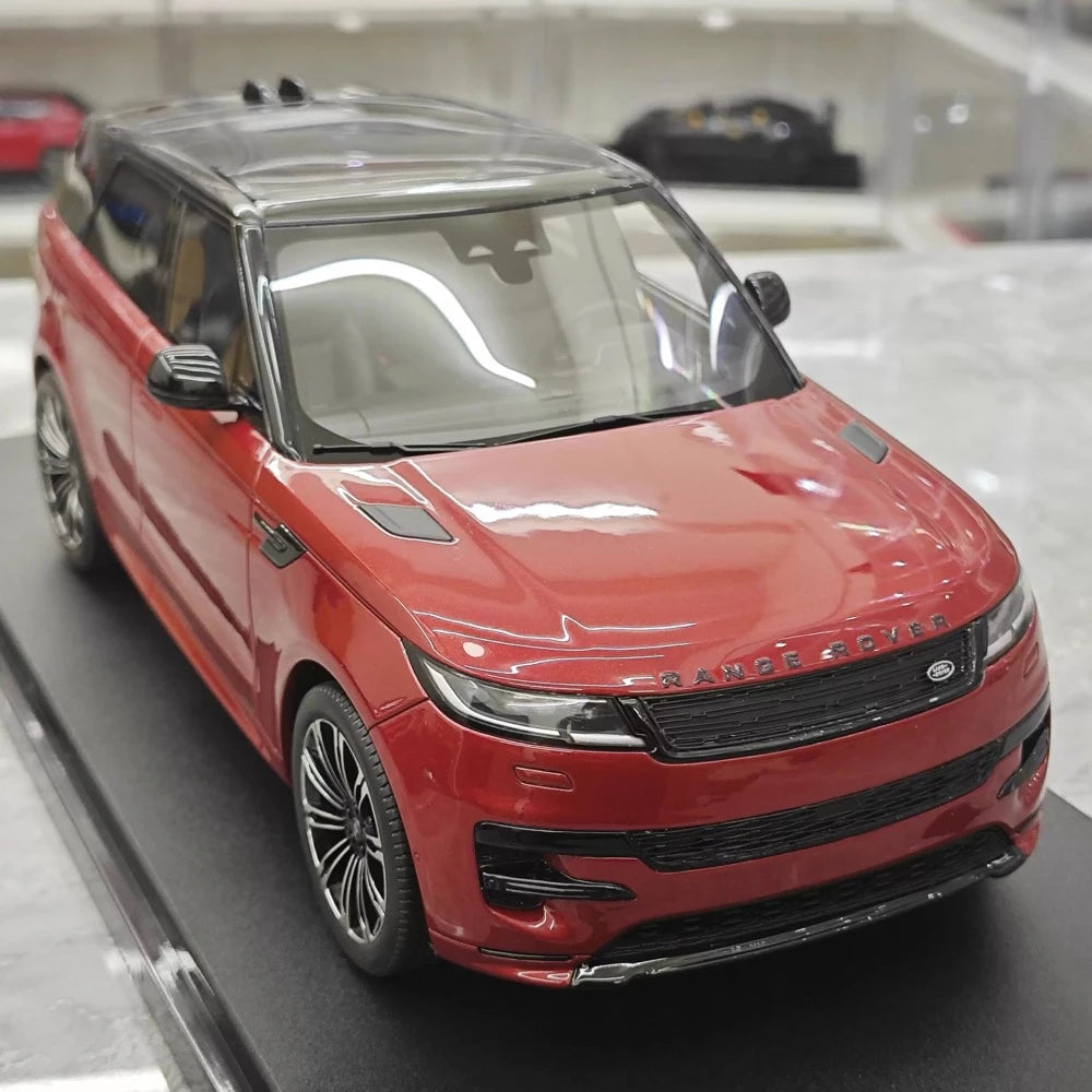 [GT Spirit] 1:18 Land Rover 2023 Range Rover Sport Red Model Car Resin