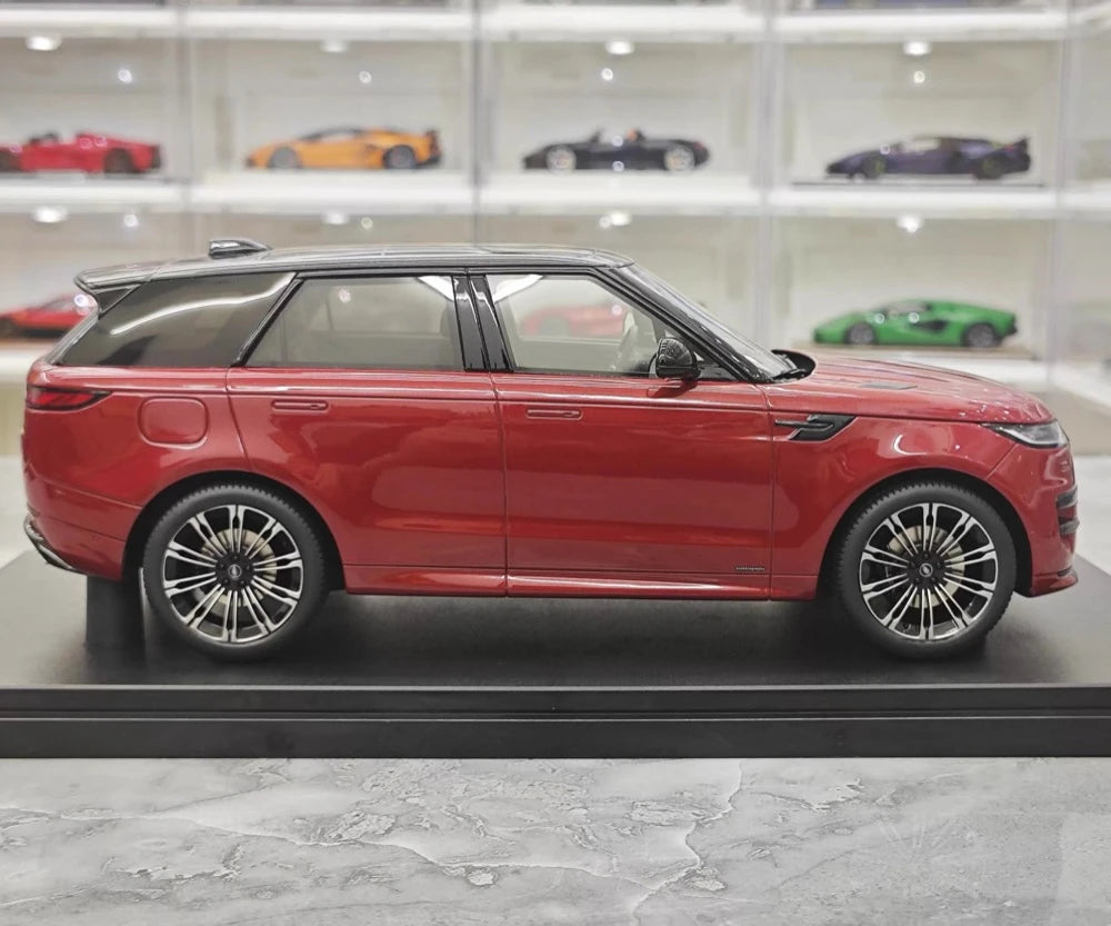 [GT Spirit] 1:18 Land Rover 2023 Range Rover Sport Red Model Car Resin