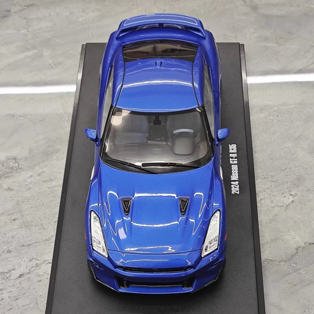 [GT Spirit] 1:18 Nissan 2024 GT-R R35 Blue Model Car Resin