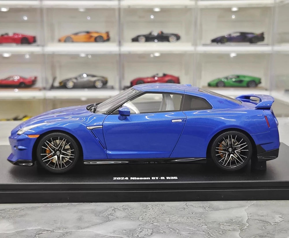 [GT Spirit] 1:18 Nissan 2024 GT-R R35 bleu voiture miniature Resin