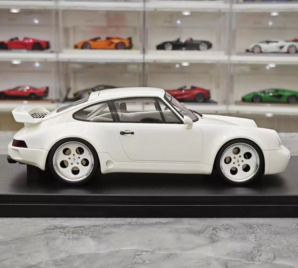[GT Spirit] 1:18 Porsche 1995 911 Strosek Giga White Model Car Resin