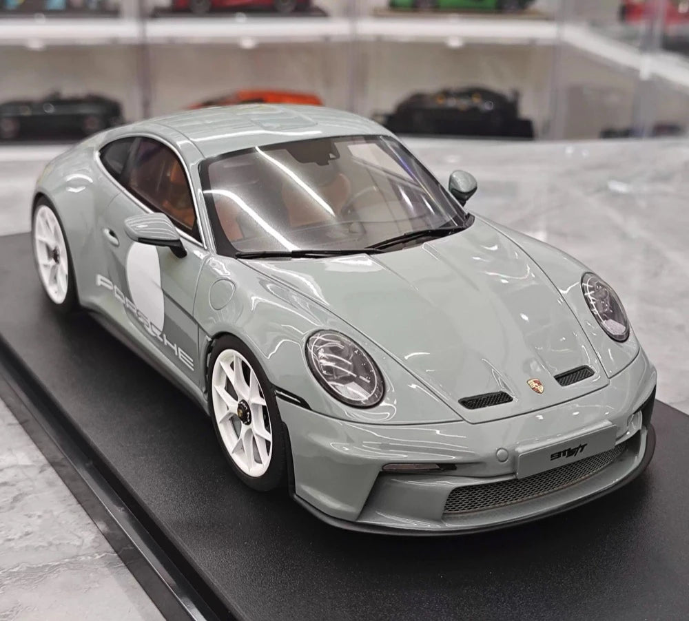 [GT Spirit] 1:18 Porsche 2024 911 992 S/T Gray Model Car Resin