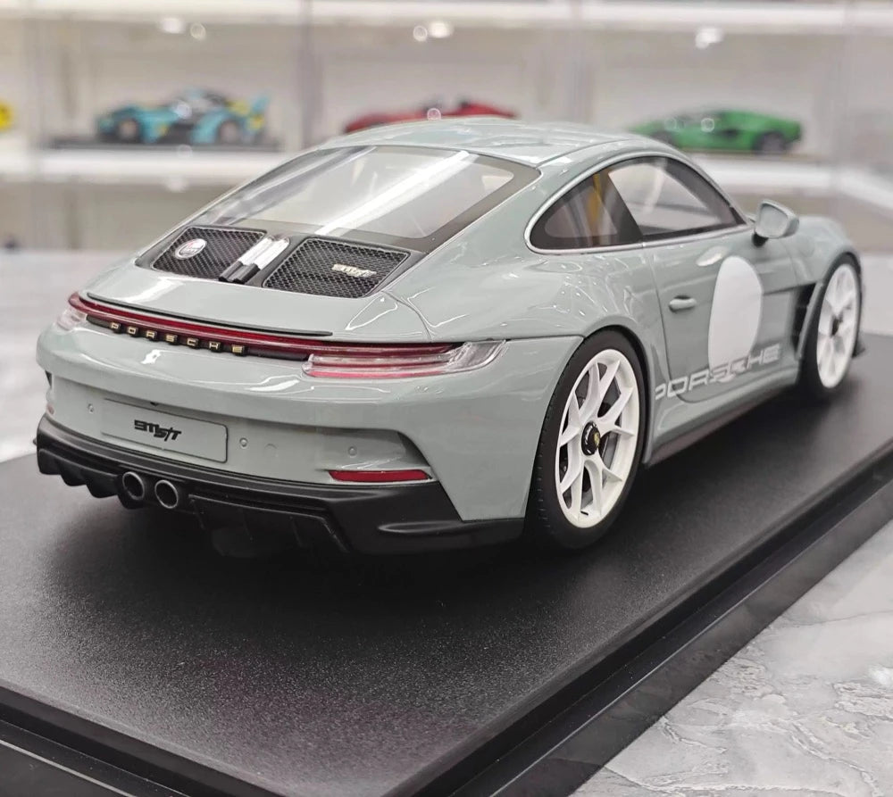 [GT Spirit] 1:18 Porsche 2024 911 992 S/T Gray Model Car Resin