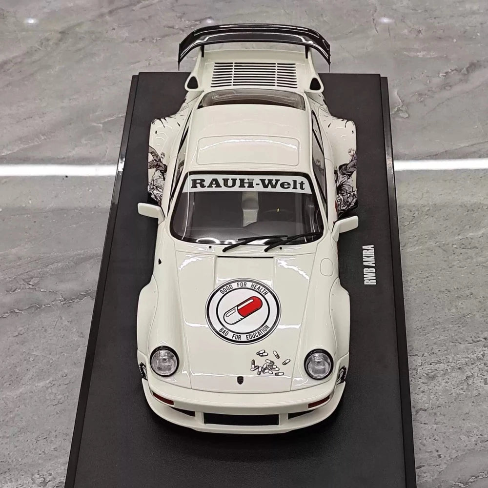[GT Spirit] 1:18 Porsche 2024 911 RWB Akira modellbil resin