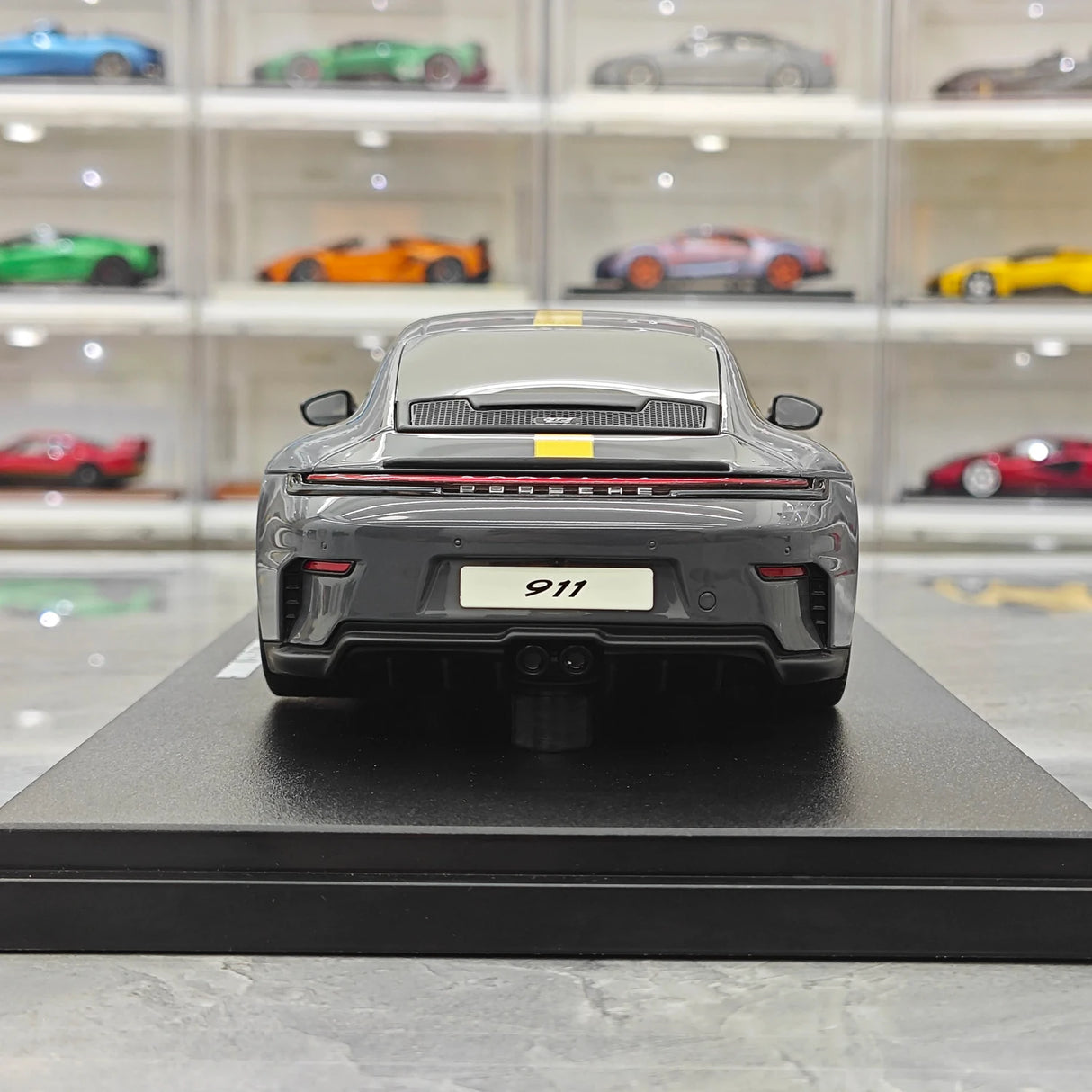 GT Spirit Porsche 2025 911 992.2 GT3 Touring Slate Grey Neo 1:18 – Verzamelbare resin modelresin resin