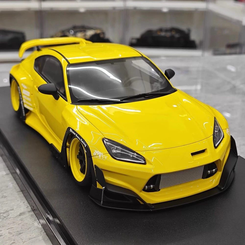 [GT Spirit] 1:18 Toyota 2022 GR86 Rocket Bunny Yellow Model Car Resin