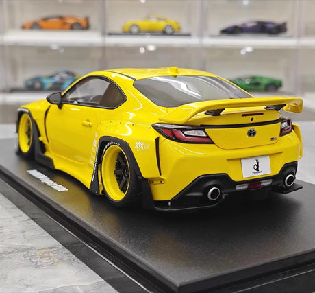 [GT Spirit] 1:18 Toyota 2022 GR86 Rocket Bunny Yellow Model Car Resin