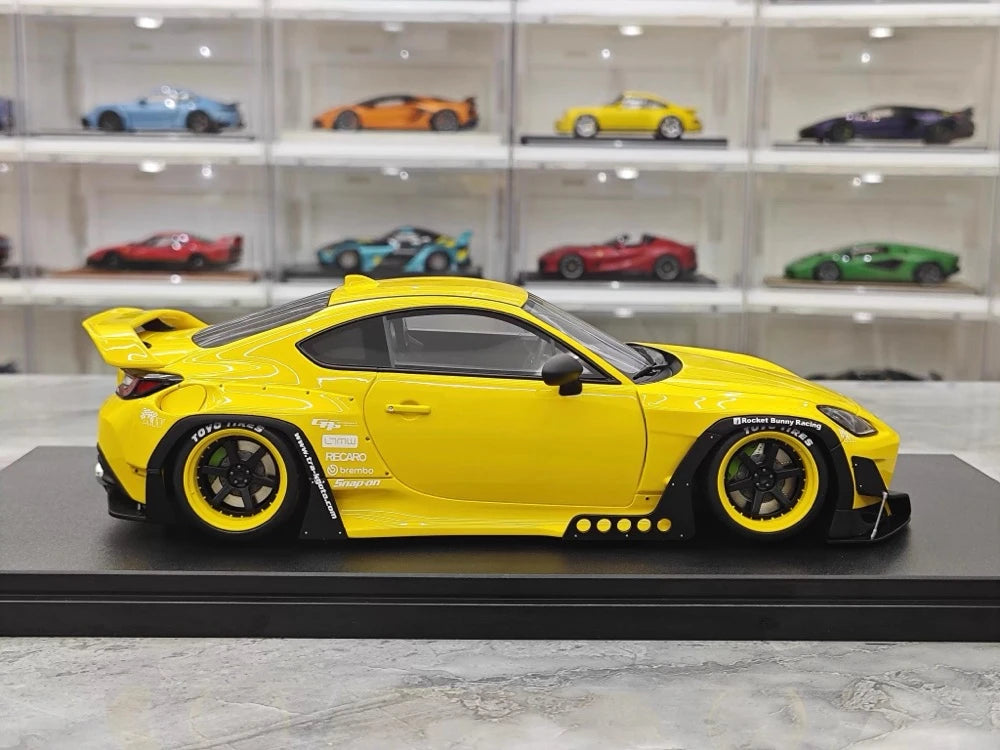 [GT Spirit] 1:18 Toyota 2022 GR86 Rocket Bunny Yellow Model Car Resin