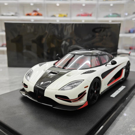 [GT Spirit] 1:18 Koenigsegg 2016 Agera RS White Model Car Resin