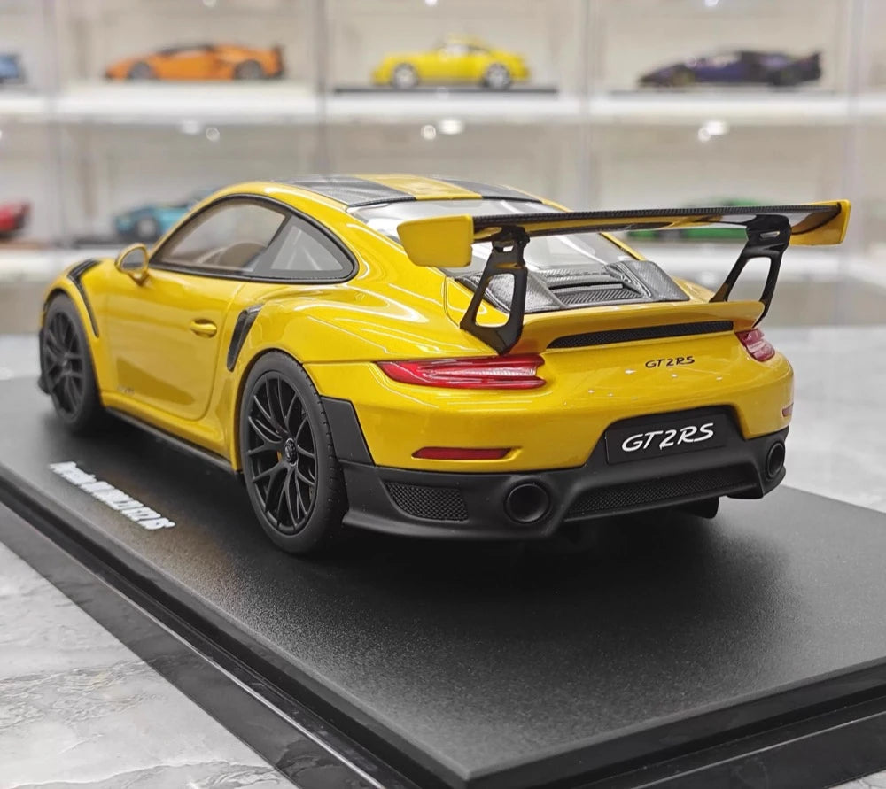 [GT Spirit] 1:18 Porsche 2018 911.2 GT2 RS Yellow Model Car Resin