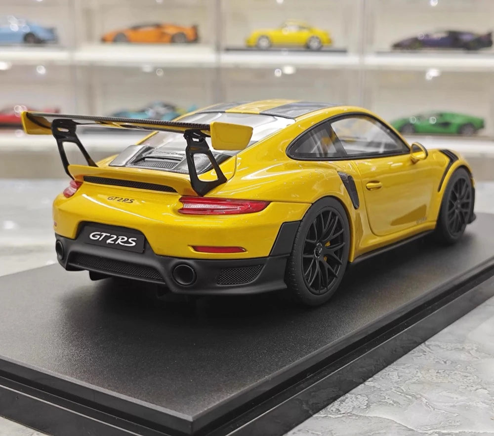 [GT Spirit] 1:18 Porsche 2018 911.2 GT2 RS Yellow Model Car Resin