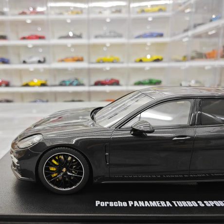 [GT Spirit] 1:18 Porsche 2018 Panamera Sport Turismo Turbo S Black Model Car Resin