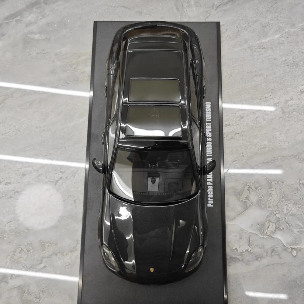 [GT Spirit] 1:18 Porsche 2018 Panamera Sport Turismo Turbo S Black Model Car Resin