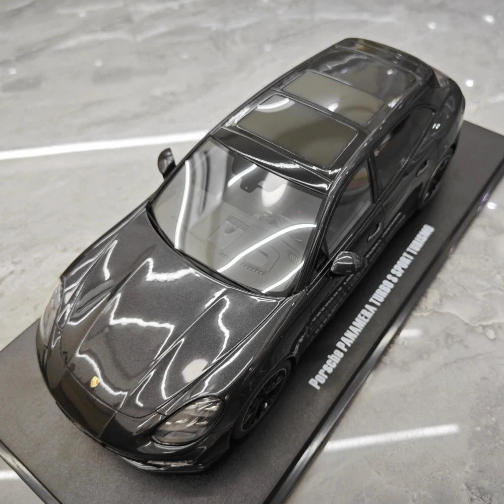 [GT Spirit] 1:18 Porsche 2018 Panamera Sport Turismo Turbo S Black Model Car Resin