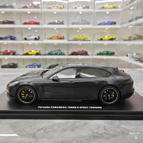 [GT Spirit] 1:18 Porsche 2018 Panamera Sport Turismo Turbo S Black Model Car Resin