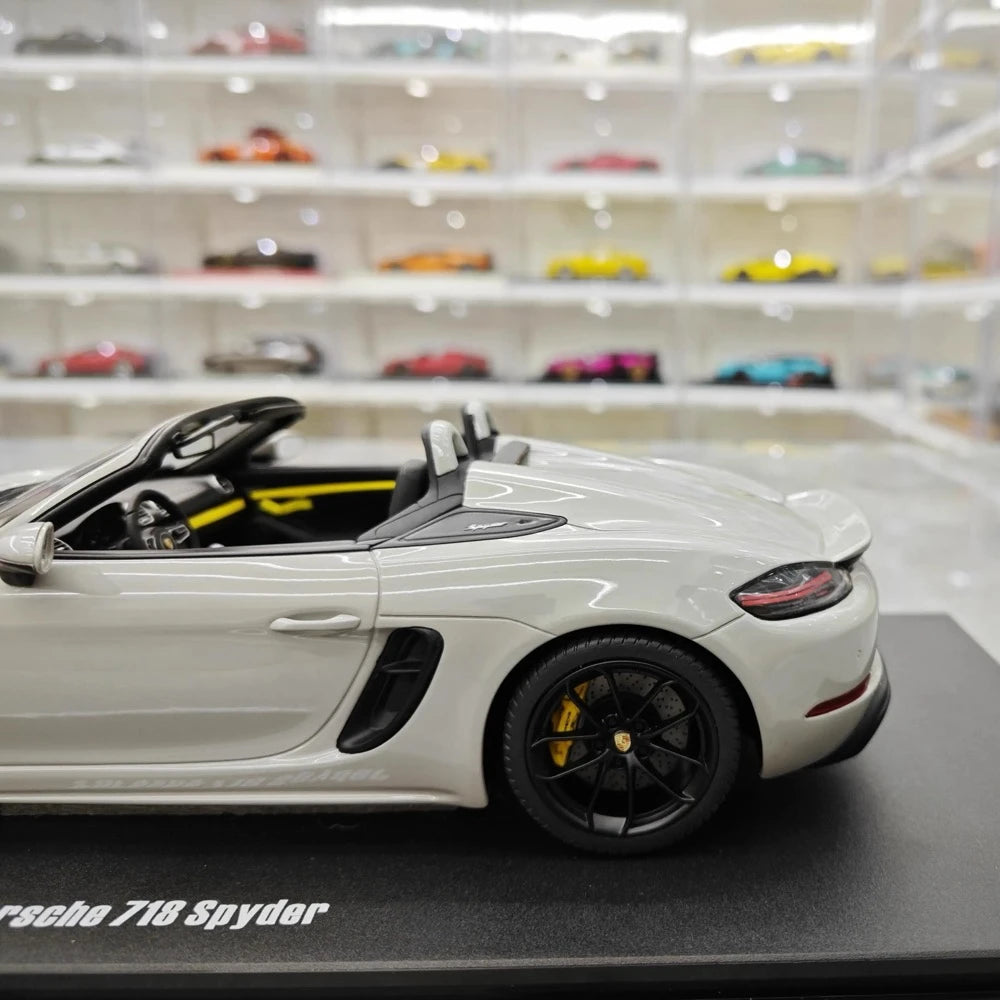 [GT Spirit] 1:18 Porsche 2020 718 Spyder Gray Model Car Resin