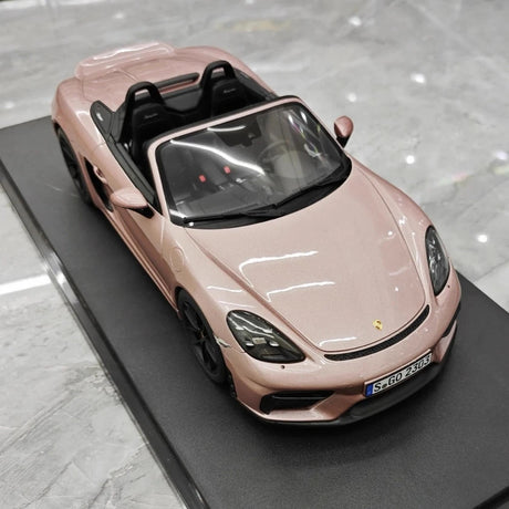 [GT Spirit] 1:18 Porsche 2020 718 Spyder rose voiture miniature Resin