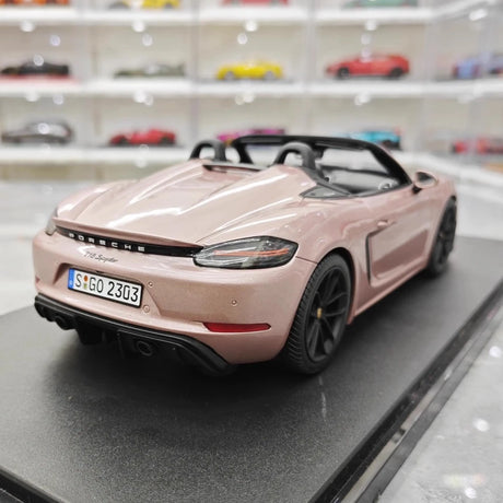 [GT Spirit] 1:18 Porsche 2020 718 Spyder rose voiture miniature Resin