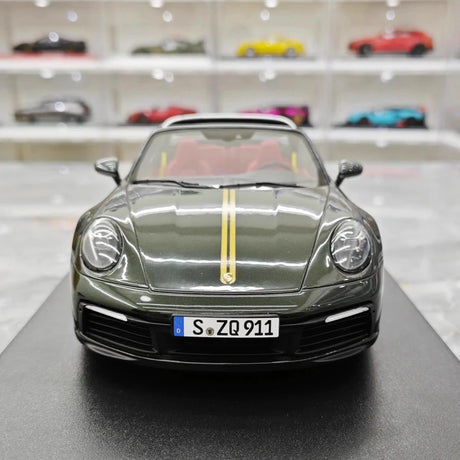 [GT Spirit] 1:18 Porsche 2021 911 992 Targa 4 Green Model Car Resin