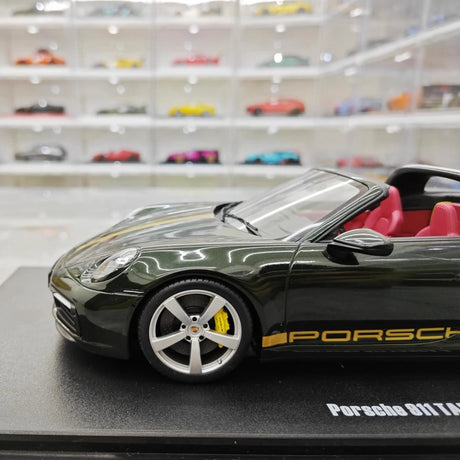 [GT Spirit] 1:18 Porsche 2021 911 992 Targa 4 Green Model Car Resin