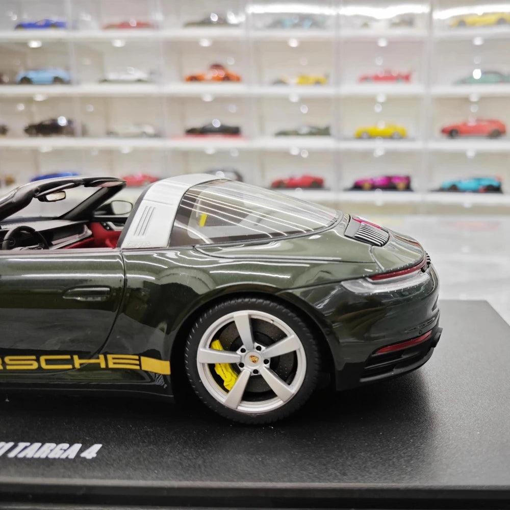 [GT Spirit] 1:18 Porsche 2021 911 992 Targa 4 Green Model Car Resin