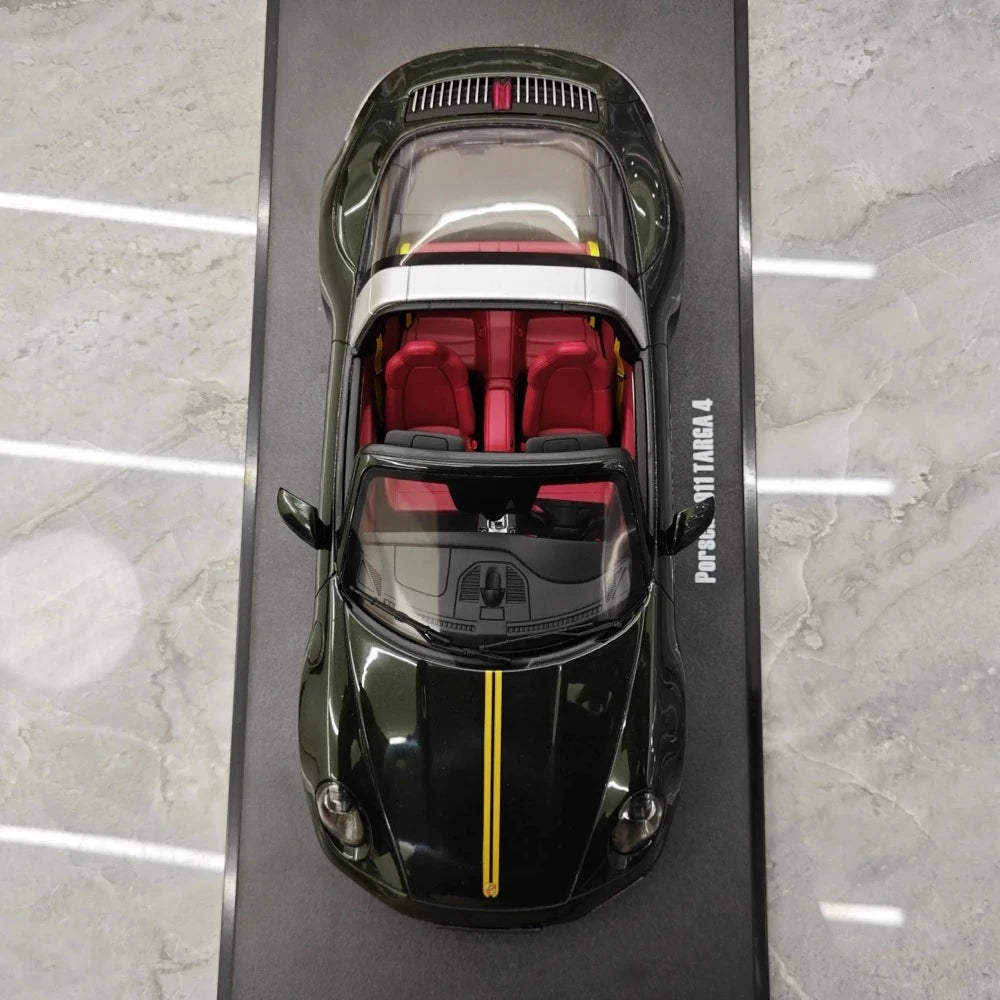 [GT Spirit] 1:18 Porsche 2021 911 992 Targa 4 Green Model Car Resin