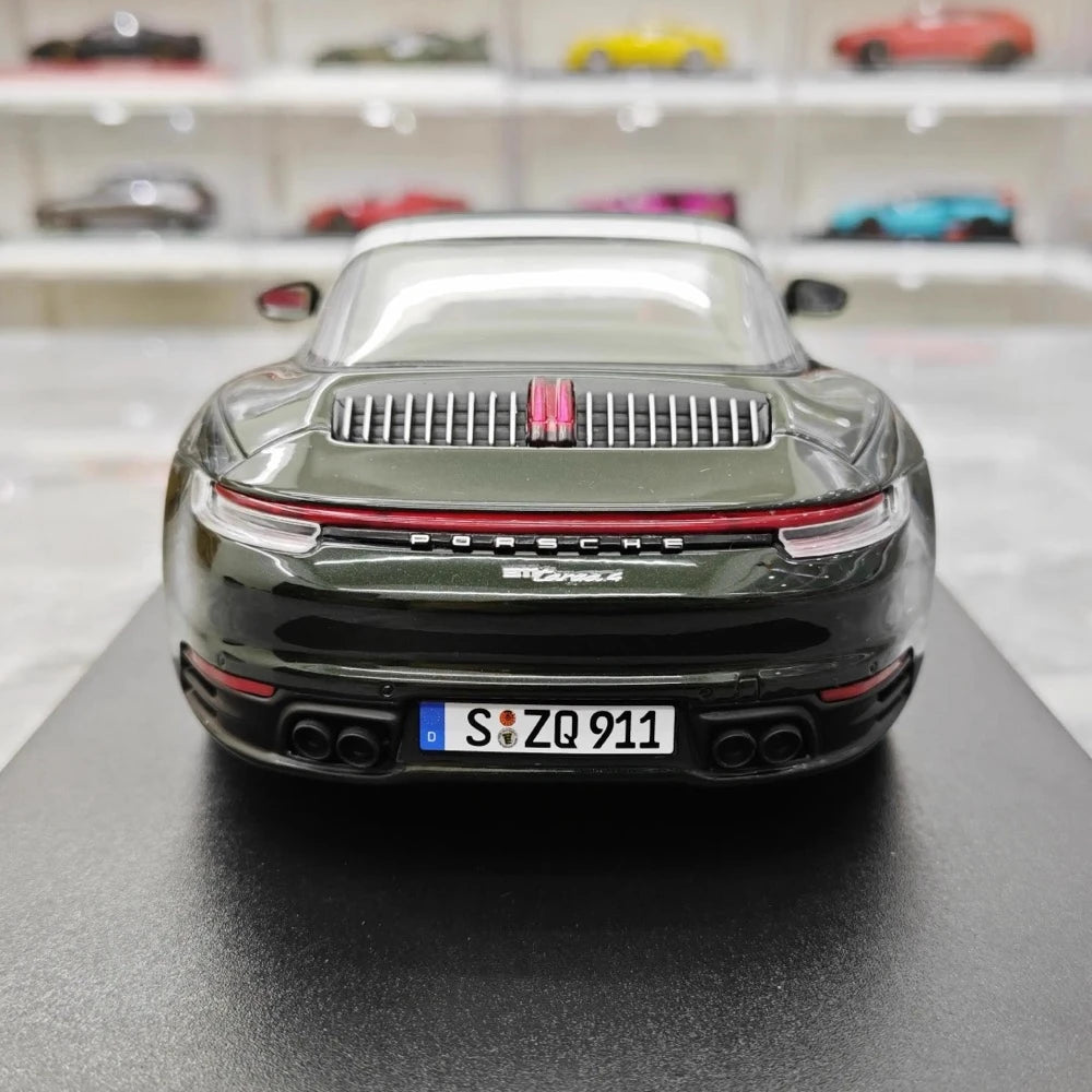[GT Spirit] 1:18 Porsche 2021 911 992 Targa 4 Green Model Car Resin