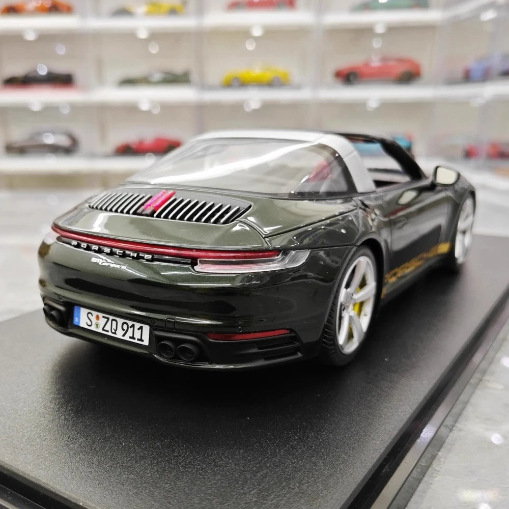 [GT Spirit] 1:18 Porsche 2021 911 992 Targa 4 Green Model Car Resin