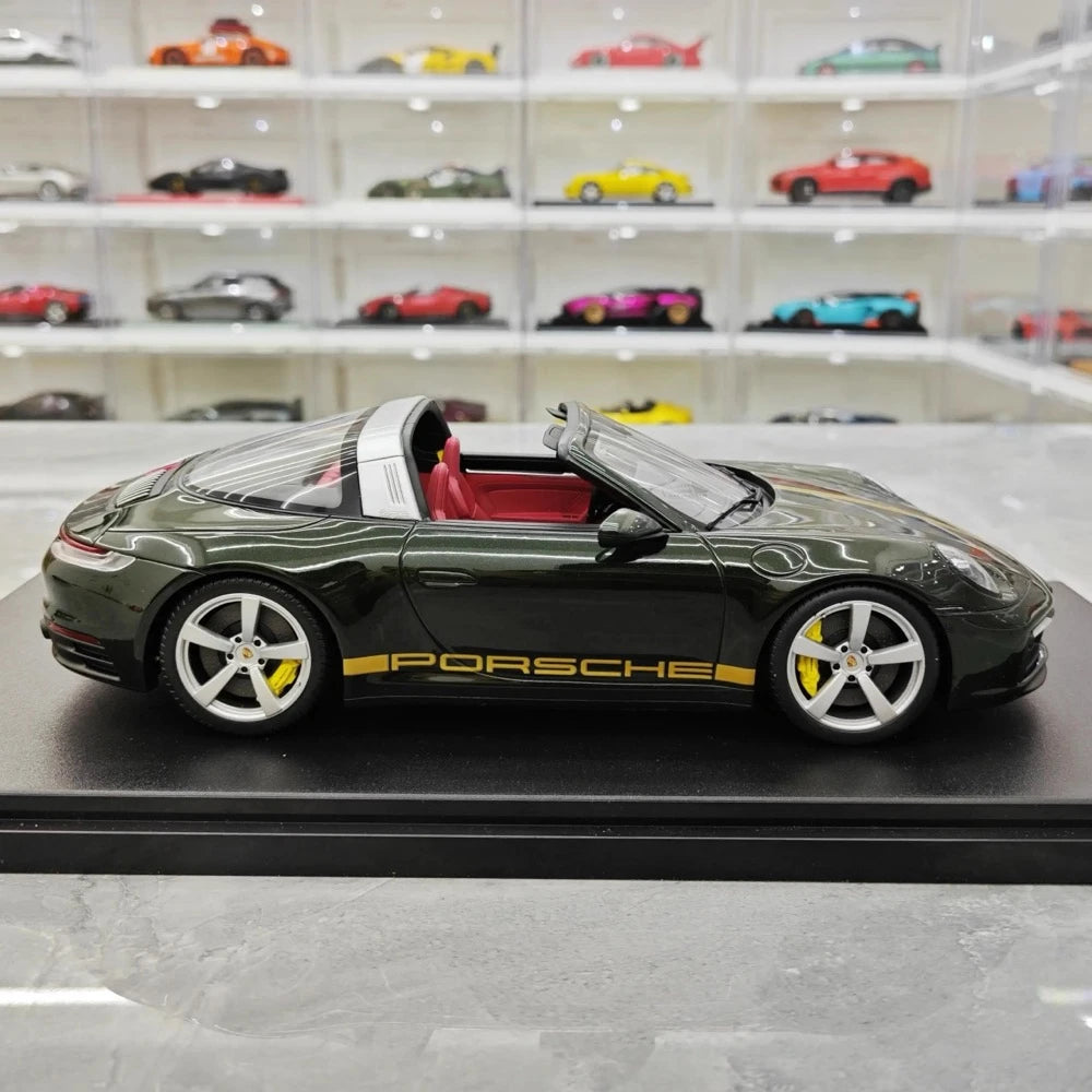 [GT Spirit] 1:18 Porsche 2021 911 992 Targa 4 Green Model Car Resin