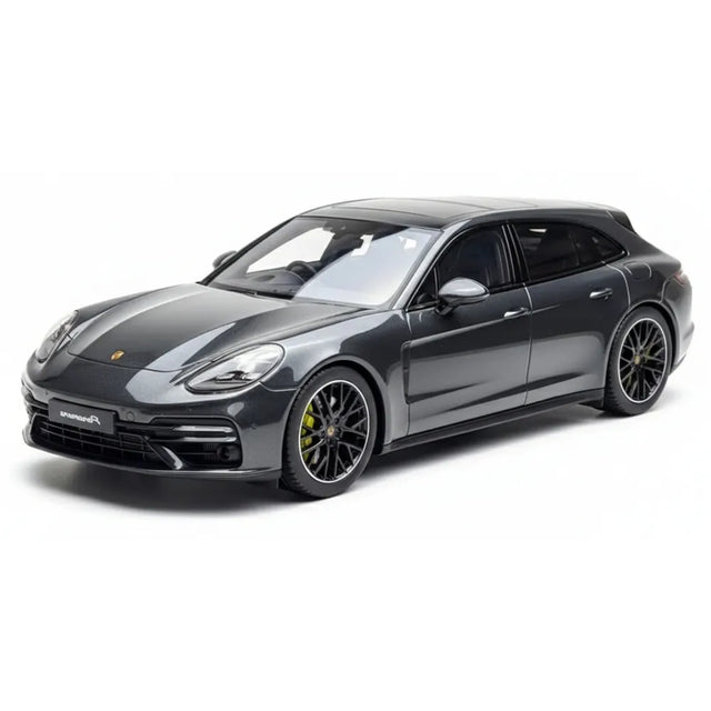[GT Spirit] 1:18 Porsche 2021 Panamera Turbo S Sport Turismo Black Model Car Resin