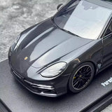 [GT Spirit] 1:18 Porsche 2021 Panamera Turbo S Sport Turismo Black Model Car Resin