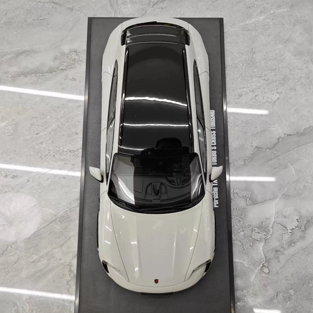 [GT Spirit] 1:18 Porsche 2021 Taycan Cross Turismo Turbo S Gray Model Car Resin
