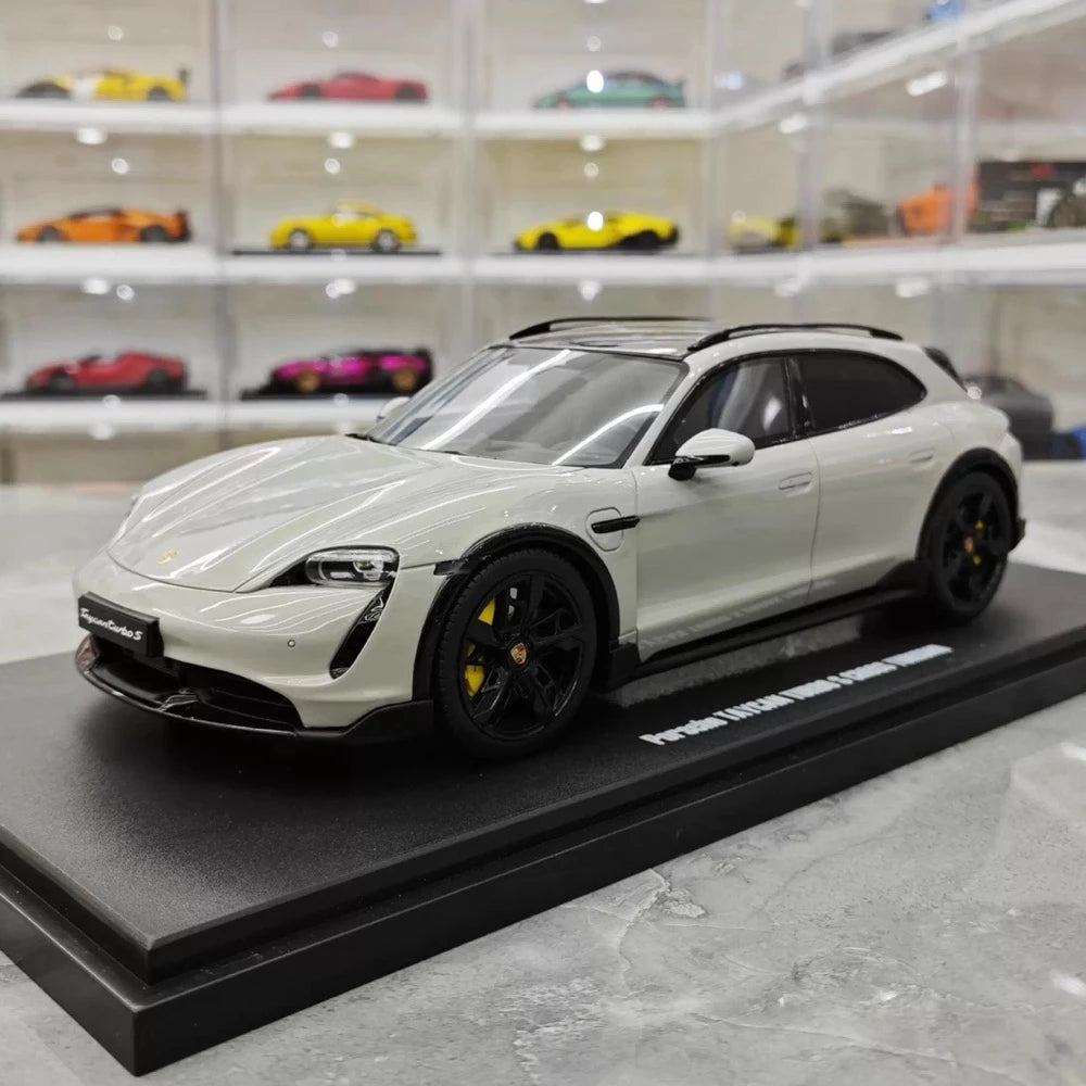 [GT Spirit] 1:18 Porsche 2021 Taycan Cross Turismo Turbo S Gray Model Car Resin