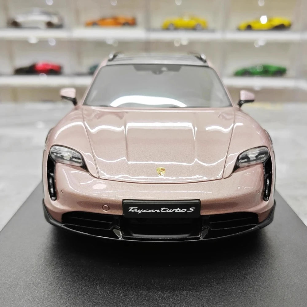 [GT Spirit] 1:18 Porsche 2021 Taycan Cross Turismo Turbo S Pink Model Car Resin