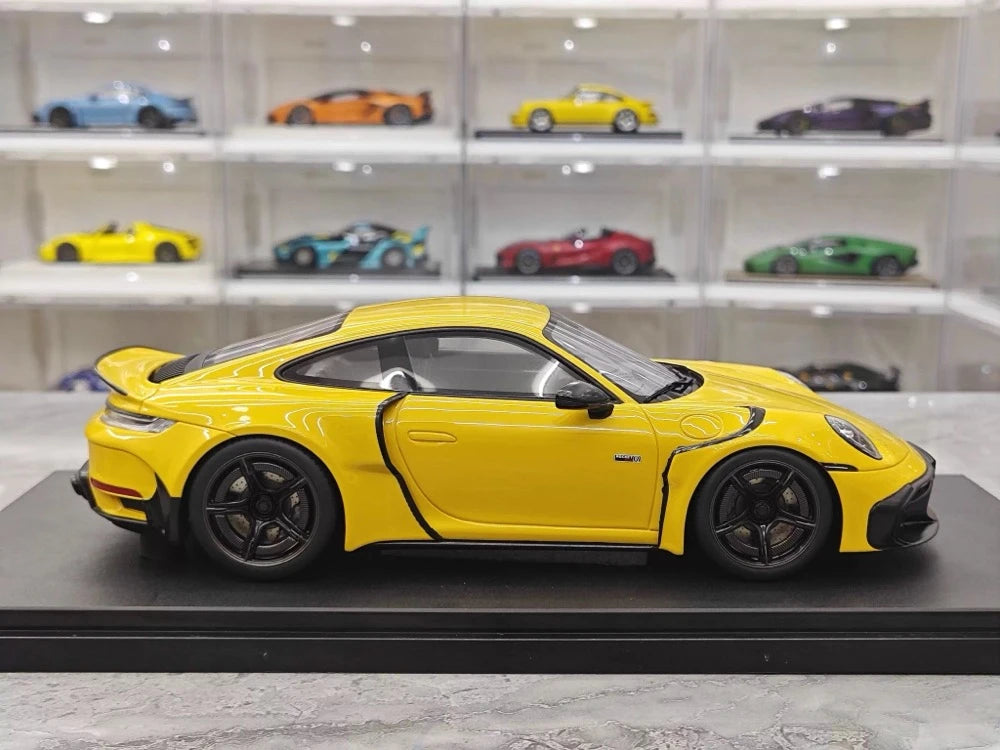 [GT Spirit] 1:18 Porsche 2023 911 Turbo S BRABUS Rocket 900 Yellow Model Car Resin