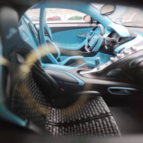 [Henson & Heaven] 1:18 Bugatti 2019 Divo Black Model Car Resin