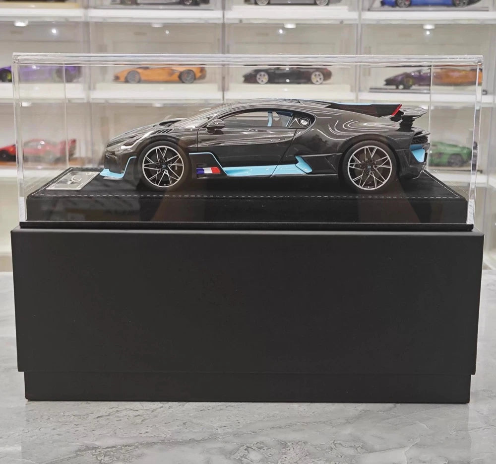 [Henson & Heaven] 1:18 Bugatti 2019 Divo Black Model Car Resin