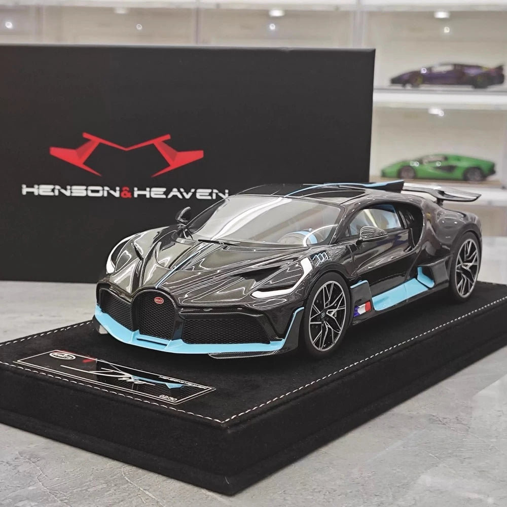 [Henson & Heaven] 1:18 Bugatti 2019 Divo Black Model Car Resin