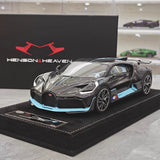 [Henson & Heaven] 1:18 Bugatti 2019 Divo svart modellbil harts