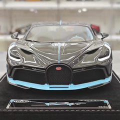 [Henson & Heaven] 1:18 Bugatti 2019 Divo Black Model Car Resin