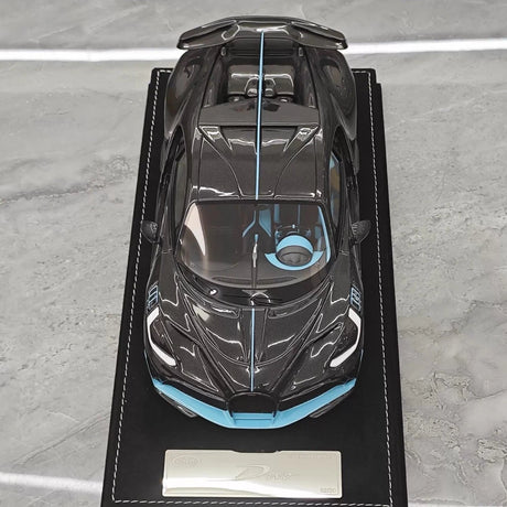 [Henson & Heaven] 1:18 Bugatti 2019 Divo Black Model Car Resin