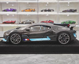 [Henson & Heaven] 1:18 Bugatti 2019 Divo svart modellbil harts